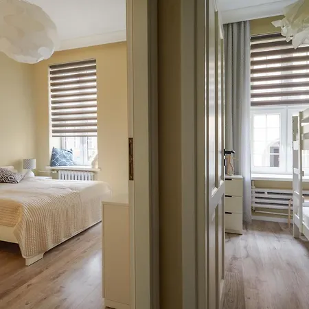 Ropemaker Street Apartment